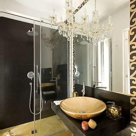 Gem De Luxe Bed & Breakfast 3*