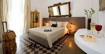 Gem De Luxe Bed & Breakfast