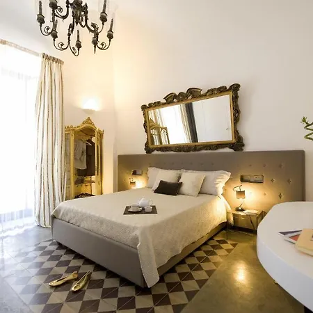 Gem De Luxe Bed & Breakfast 3*